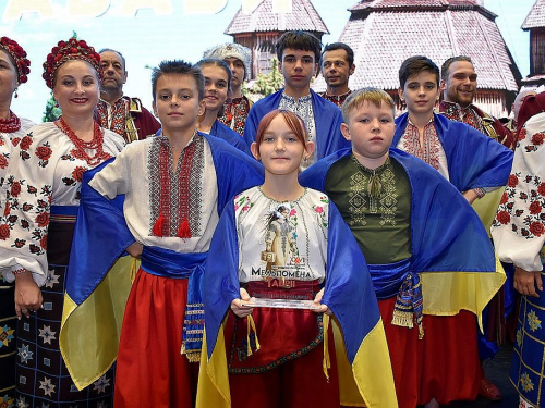 Вчилися бути козаками — музичний скетч запорізької філармонії занурив маленьких глядачів у героїчне минуле