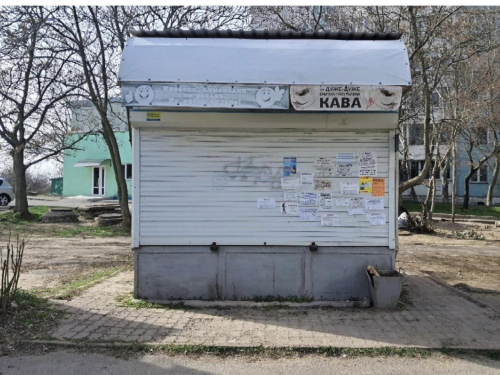 У спальному районі Запоріжжя прибрали кіоски з кавою та хлібом - фото