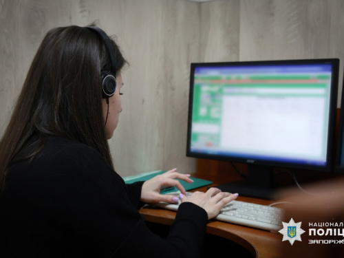 У Запоріжжі дзвонили в поліцію через коханку та пісні – топ дивних викликів (відео)