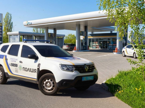 Фото ілюстративне. У Запоріжжі після виклику з АЗС наряд поліції охорони затримав нетверезого чоловіка, який мав при собі корпуси гранат Ф-1 і підривачі