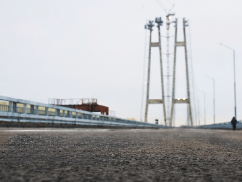 Суд покарав підрядника, який будував мости: у Запоріжжі стягнули понад сто мільйонів гривень за порушення договору