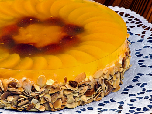 Яскравий і смачний: готуємо торт до Посту без яєць, молока і масла