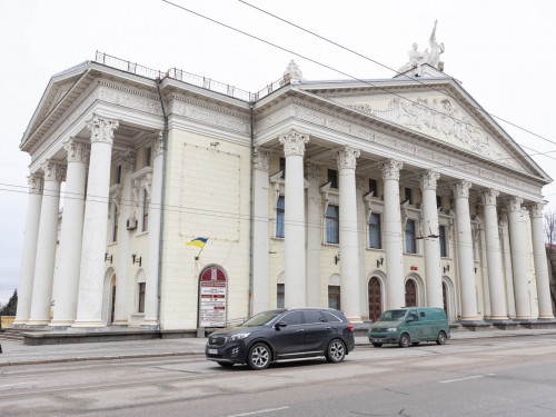 Запоріжжя, театр імені Магара, фото Вячеслава Лавринця