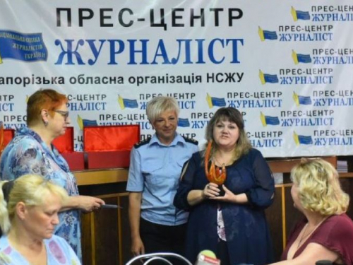 Журналістка з міста Запорізької області написала про життя в окупації без газу, тепла та зв'язку і перемогла на конкурсі