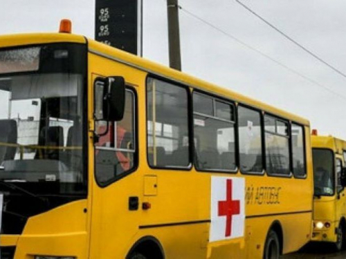 Автобуси з гуманітарною допомогою не можуть виїхати із Запоріжжя — ворог не ворог не дає зелений коридор