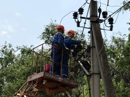 У Запорізькій області після удару по енергооб’єкту постраждали двоє працівників.