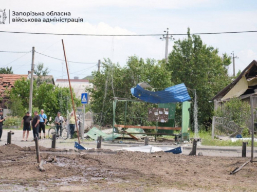Наслідки обстрілу 7 червня в селищі Балабине
