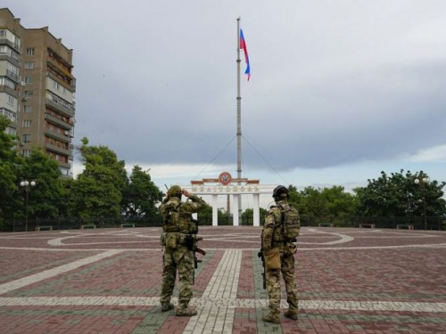 Чеченці з ворожої армії намагаються працевлаштуватися в адміністрацію Мелітополя