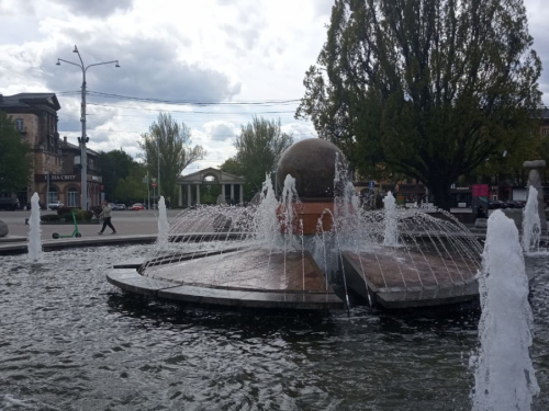 У Запоріжжі стартував сезон фонтанів (відео)