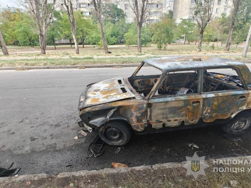 У Запоріжжі батько дівчини підпалив автомобіль її приятеля. Фото: Національна поліція