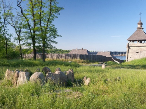 Побудували понад п&#039;ять тисяч років тому - як у Запоріжжі знайшли кам&#039;яні конструкції квітянської культури
