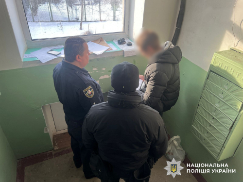 «Родинна справа»: мешканець Запоріжжя організував масштабну схему контрабанди та збуту забороненого наркотичного засобу (фото)