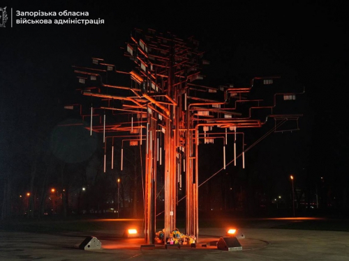 Пам’ять, що лунає крізь роки — у Запоріжжі вшанували 85 полеглих Захисників (фото)