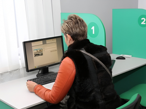 Викрили схему - в Запоріжжі інструктор з водіння пропонував “допомогу” з іспитом