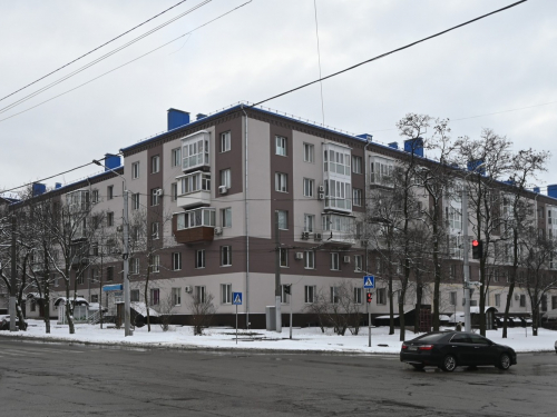 Відбудували з нуля: у Запоріжжі завершили відновлення багатоповерхівки, яку зруйнувала російська ракета (фото)