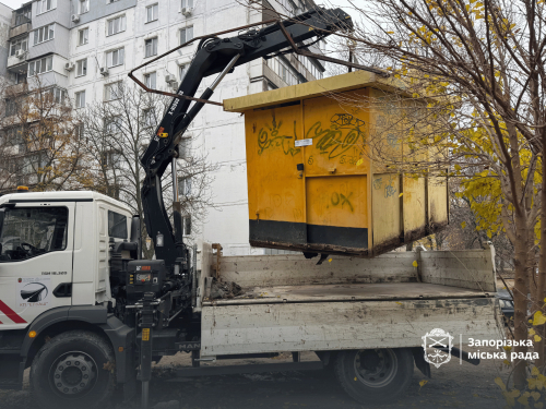 Кіоск без документів знесли примусово - у Запоріжжі підрахували кількість демонтованих споруд за рік (фото)