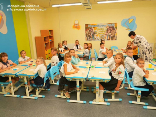 Повернутися за парти після років дистанційки -  у День знань відкрилась десята підземна школа Запорізької області (фото)