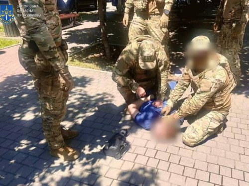 Продавав “білий квиток” - у Запоріжжі чоловік пропонував за гроші уникнути мобілізації (фото)