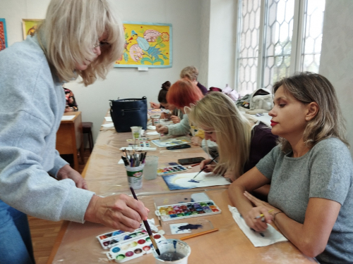 Малювання нитками - у запорізьких закладах культури проведуть цікаві майстер-класи