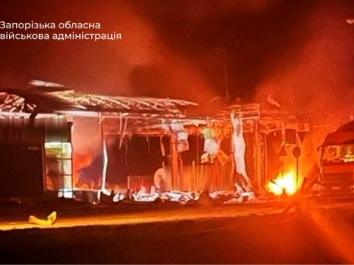 Вдарили вночі по заправці : на Запоріжжі постраждала 25-річна дівчина 