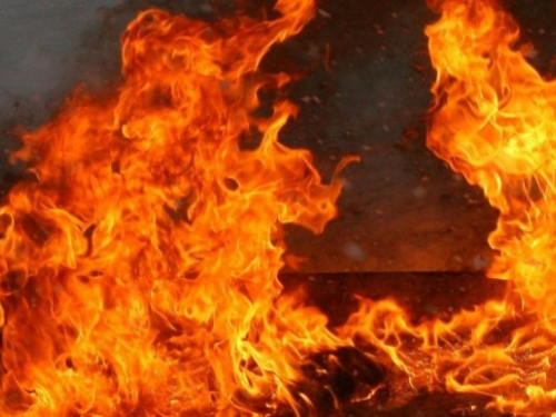 У Запоріжжі жінка самостійно намагалась загасити пожежу у квартирі - чим це скінчилось  