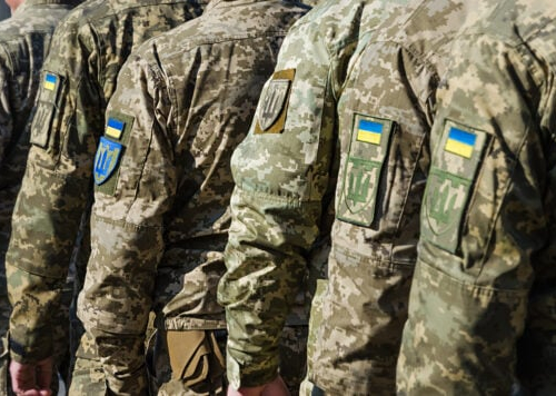 Зниження призовного віку може загрожувати економіці України – експертна думка