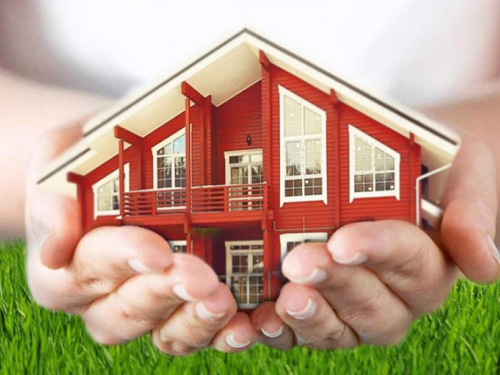 Вирішили переїхати подалі від війни - родині дитячого будинку сімейного типу з прифронтової громади отримає будинок у Запоріжжі