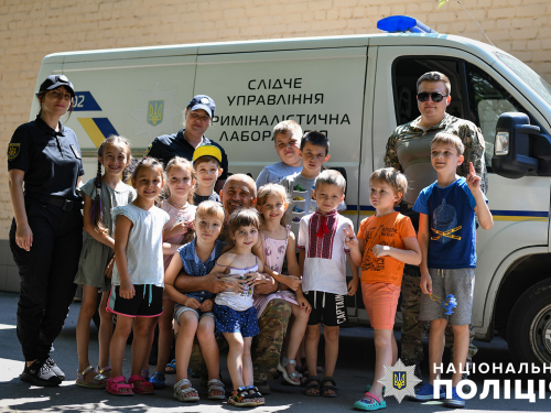 У Запоріжжі для маленьких маріупольців криміналісти влаштували пізнавальний захід (фото)