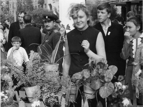 Краса і аромат – що створювало вайб у центрі святкового Запоріжжя 1970 року (фото)