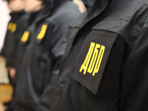 Возив дезертирів та ухилянтів — біля кордону з Молдовою затримали правоохоронця із Запоріжжя (фото)