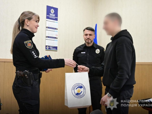 Школяру із Запорізького району пропонували гроші за підпал авто та інформацію про розташування ЗСУ