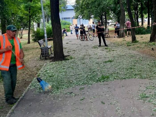 У Запоріжжі збільшилась кількість постраждалих внаслідок падіння на парк уламків ворожого об'єкта
