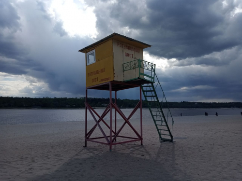 На Водохреще поліцейські чергуватимуть біля запорізьких храмів та на пляжах - де дозволено зануритись у воду