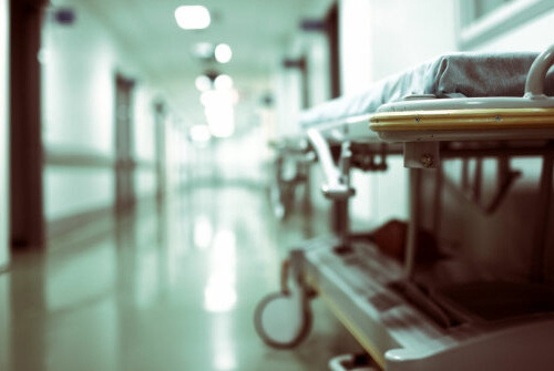 Боролися за життя три місяці - у Запоріжжі померла у лікарні дівчина, яка постраждала від ракетного удару у серпні