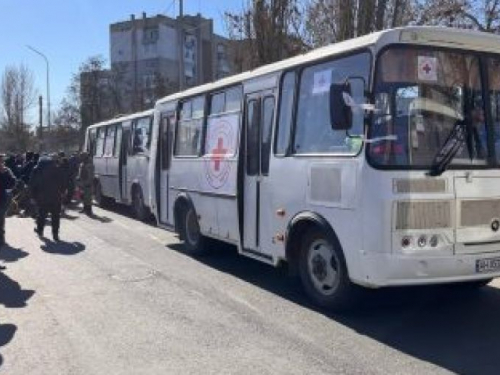 До Запоріжжя з окупованого міста евакуаційні автобуси поїхали напівпорожніми