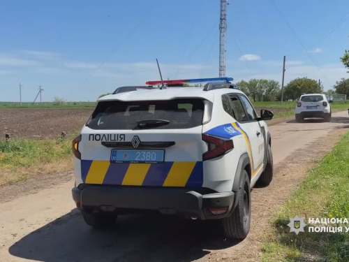 Із прифронтової Новомиколаївки Запорізького району евакуювали жінку з сином та дідуся, який сам виховує трьох онуків.