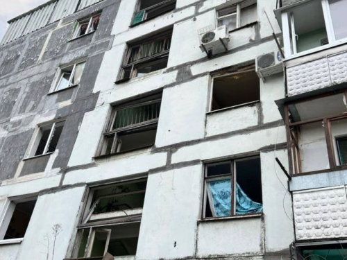 Як виглядають житлові будинки в Запоріжжі після нічного ракетного удару - відео