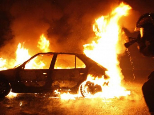 У Запоріжжі за добу згоріли три автомобілі