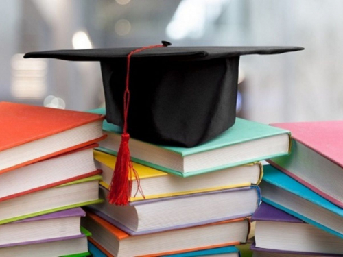 В Запоріжжі розпочалась вступна кампанія у виші - коли подавати заяви