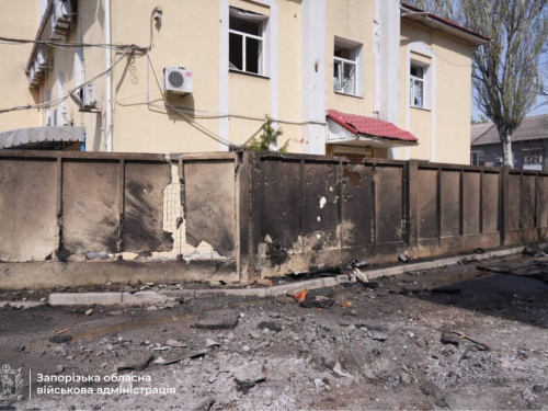 Ударили «шахедом» по соціальному центру: у Запоріжжі поранено дитину — що розповіли свідки (фото, відео)