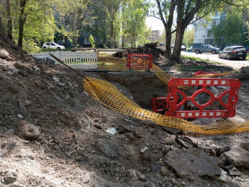 У Запоріжжі за тиждень замінили 270 метрів тепломереж, фото: Запорізька міська рада 