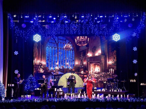 Джазові мелодії при свічках - артисти філармонії подарували запоріжцям різдвяну музичну історію (фото)