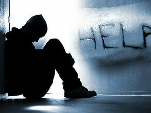 Жінка з іншого міста повідомила в поліцію, що її чоловік у Запоріжжі хоче покінчити з життям - чи встигли його врятувати