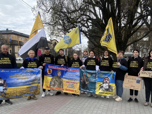 "Мрію побачити брата на своєму весіллі": у Запоріжжі пройшла акція на підтримку військовополонених (фото)