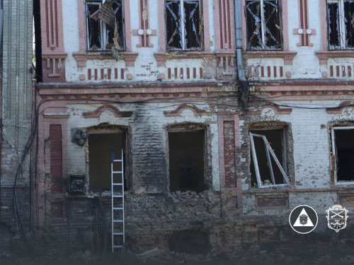 Наслідки російського обстрілу в історичній частині Запоріжжя 29 червня