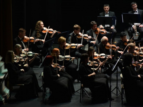 Неймовірна прем&#039;єра - у Запорізькій обласній філармонії зіграли світські шедеври Баха (фото)