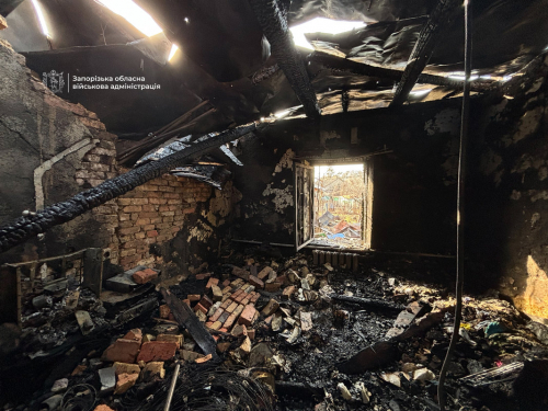 «Допомагав розбирати завали, щоб дістати дитину»: у Запоріжжі очевидці розповіли про наслідки ударів (фото)