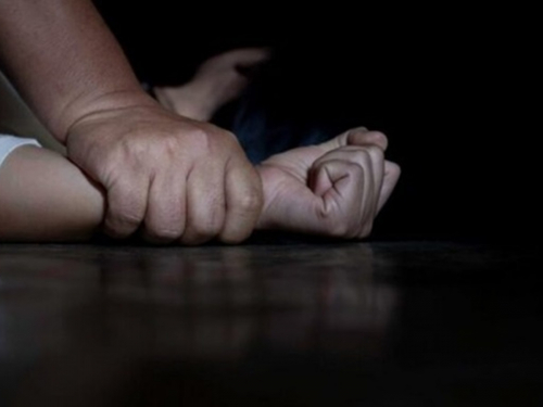 Десять років за ґратами - у Запоріжжі чоловік зґвалтував 16-річну дівчину