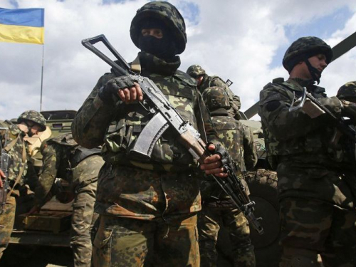 Украинские военные отбили наступление на город Луганской области