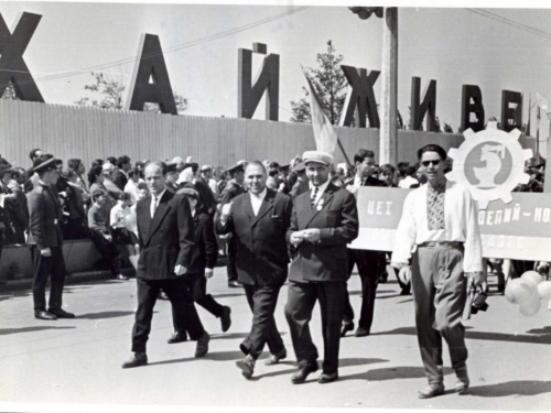 Наші люди: 10 чорно-білих фото з СРСР, де запоріжці вдягли вишиванки